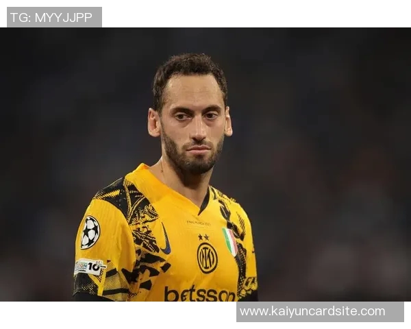 加拉塔萨雷内部人士澄清与恰尔汗奥卢无任何接触记录 加拉塔萨雷内部人士澄清与恰尔汗奥卢无任何接触记录